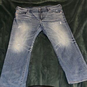 American Eagle Outfitters Men’s AirFlex+ Distressed Slim Straight Jean